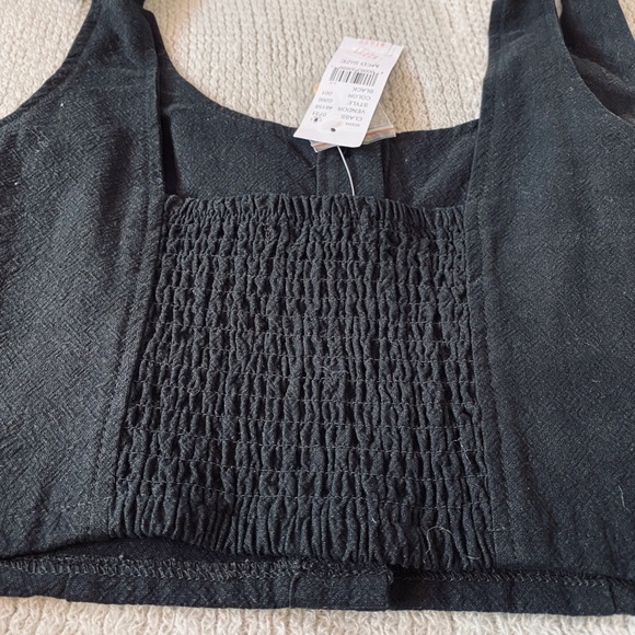 NWT - Picture 3 of 3